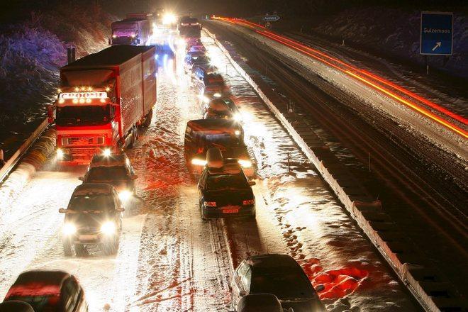 Neve e code sulla Firenze Mare 