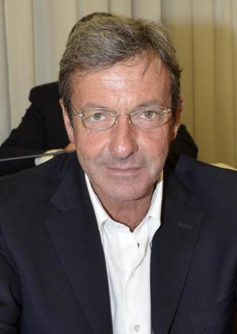 «Viva Silvio»: Antichi divide il Pdl 