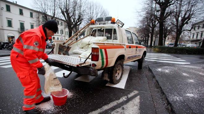 Scontro tra auto a causa del ghiaccio