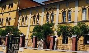 Ricatto all’ex datore di lavoro, arrestato 