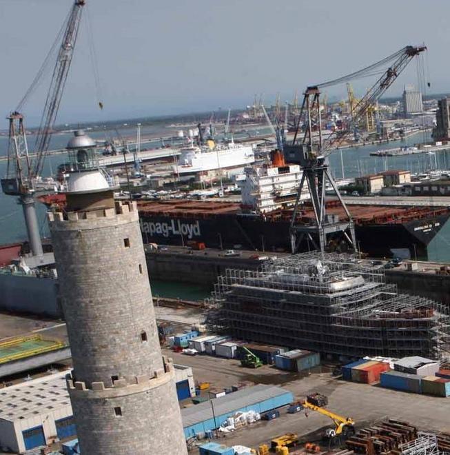 “Storie di mare” Un volume racconta le realtà del porto