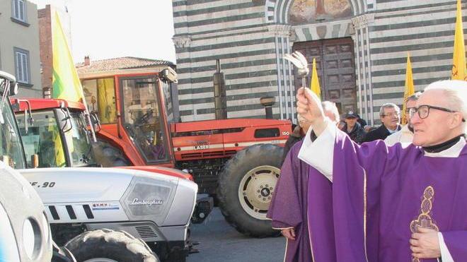Celebrata in piazza S. Francesco la festa degli agricoltori