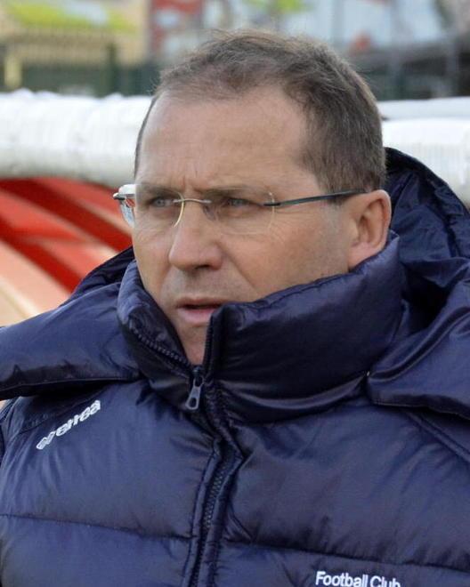 Camolese: «Usciti subito di gara» 