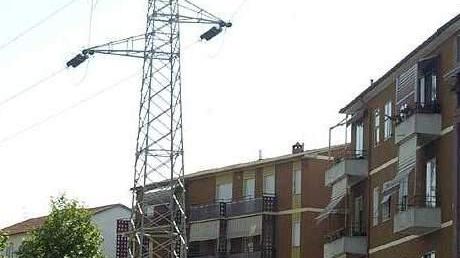Scoppia la guerra ad “antenna selvaggia”