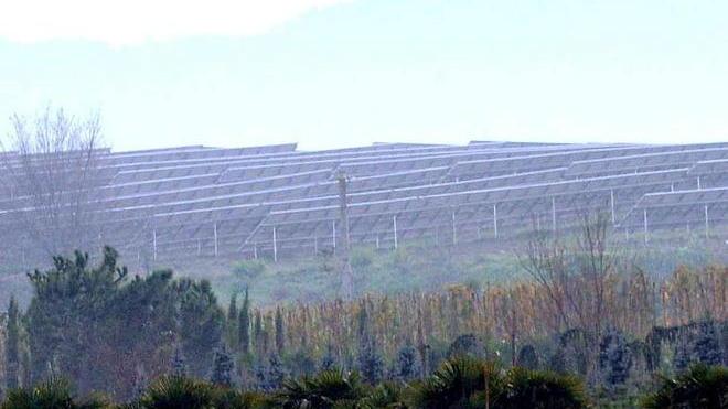 A fine anno il parco fotovoltaico sull’ex discarica di Bulicata