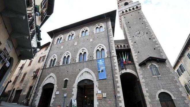 Contributi per affitti, domande nel mirino