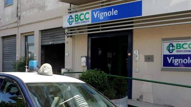 Rapina in banca a Sovigliana: bottino di 15mila euro