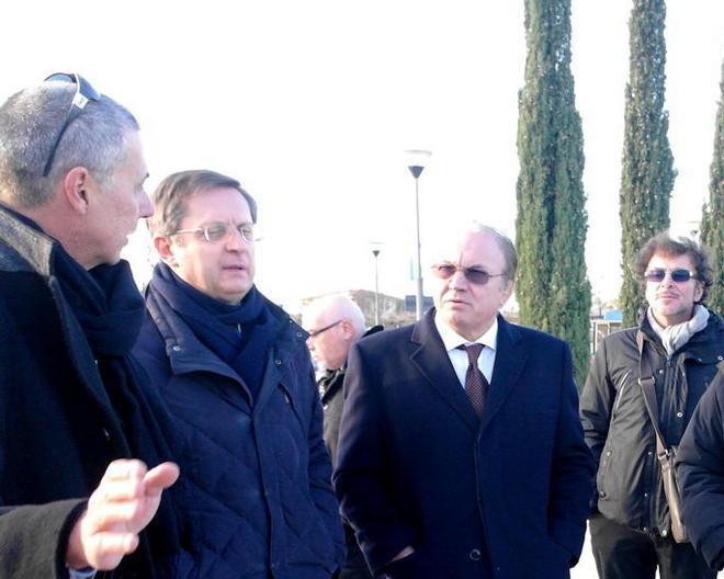 Bancarelle, per il prefetto l’accordo è possibile 