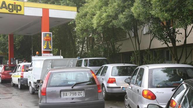 Benzinai aperti, ecco dove fare il pieno