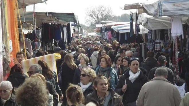 Nuova sede per il mercato in un parco attrezzato