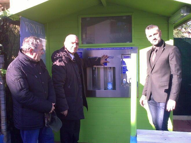 Al circolo Grassi di Narnali inaugurato il fontanello 