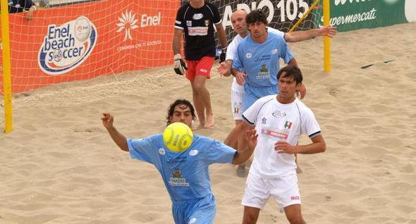 Livorno sulla sabbia Nasce il beach soccer e va subito in serie A 