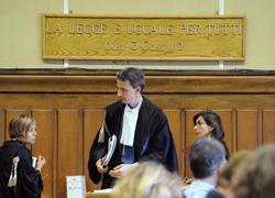 Condannato a 12 anni per abusi sulle nipotine 