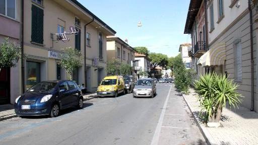 Sorpreso a rubare in un’agenzia immobiliare in Darsena: arrestato marocchino
