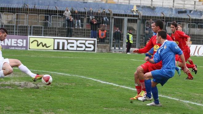 Prato vince a Pescia con gol di Disabato e Oussama