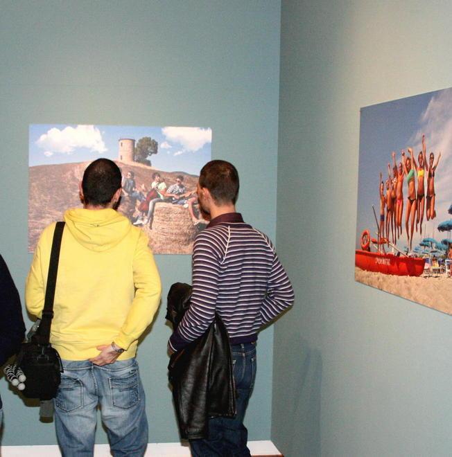 Fotografie all’asta ed Happy mob per i medici clown 