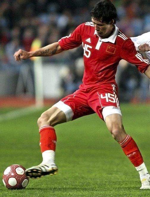 Calcio, i campioni cinesi adesso si curano a Pisa 