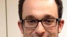 I grillini candidano a sindaco lo studente Max Bertoni, 27 anni
