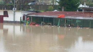 Campo allagato, in arrivo soldi da Firenze