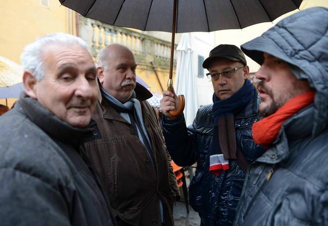 Montefoscoli va in piazza per salvare l’ufficio postale 