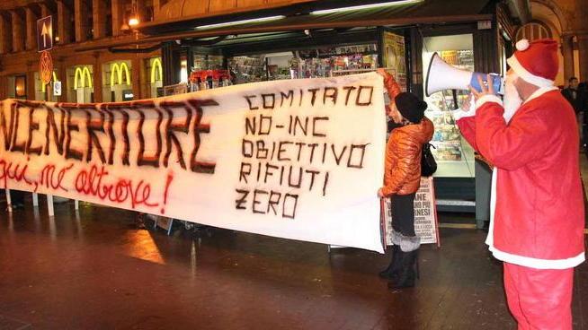 Stop all’inceneritore, protesta in centro