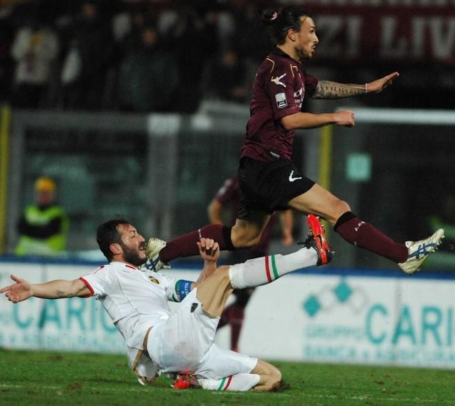 Un grande Livorno e il Verona va a -6 