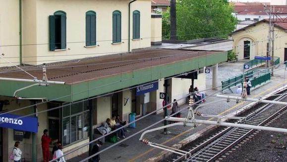 Stazione ferroviaria, terra di nessuno