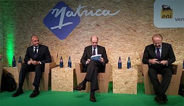 Porto Torres, il ministro Passera nel cantiere del «Polo verde» 