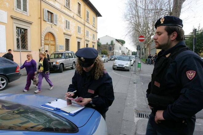 Rissa in centro tra ragazzini, cinque denunciati 