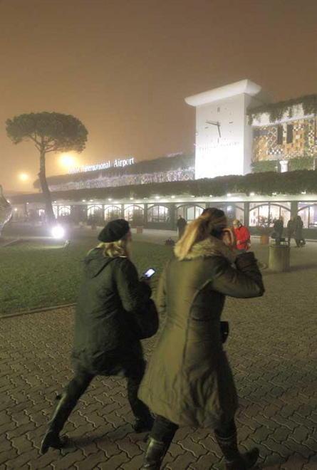 Ancora nebbia all’aeroporto, 27 i voli cancellati 