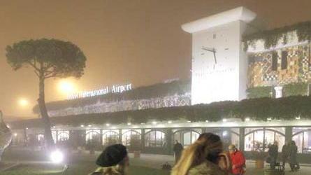 Ancora nebbia all’aeroporto, 27 i voli cancellati