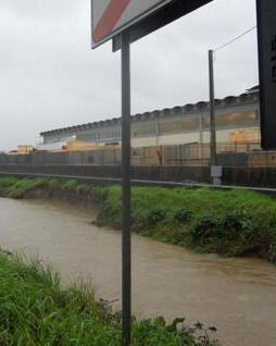 Frana sul rio Lecio, esonda il canale Ozzoretto a Lunata