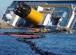 Costa Concordia: si chiudono le indagini, ma non si trova il timoniere 