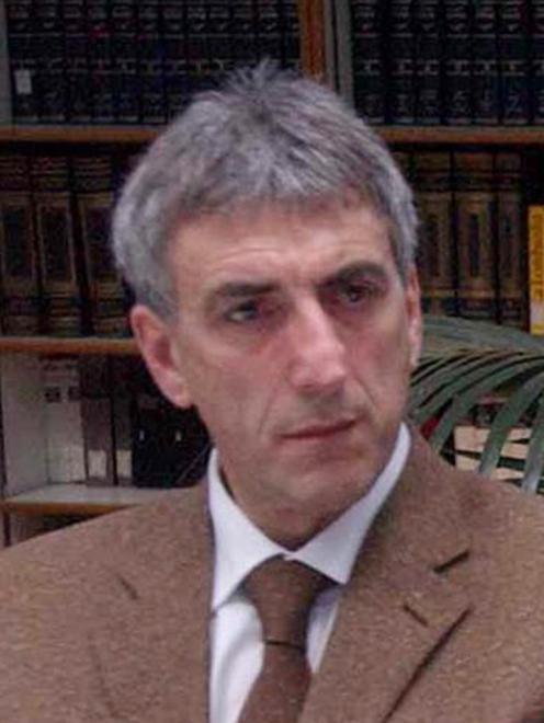 Simoncini “ordina” all’Asl: il 118 non si tocca 