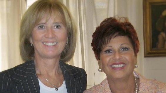 Laura e Rita super il Comune le saluta