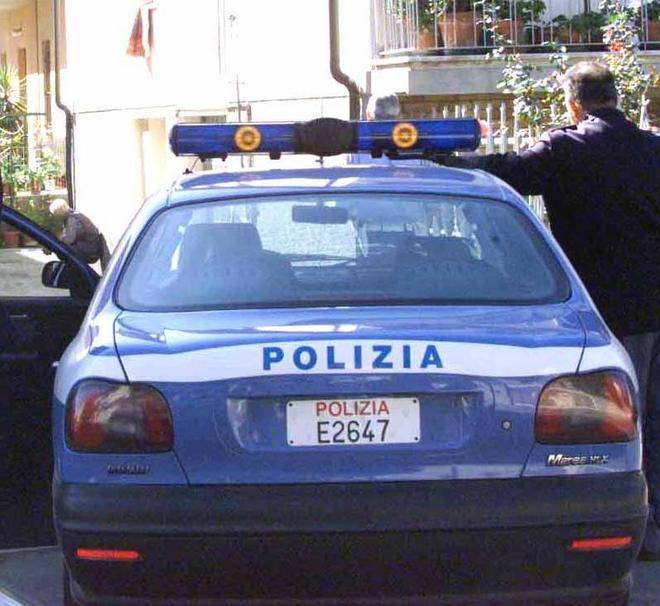 Sorpresi a rubare su un camper 