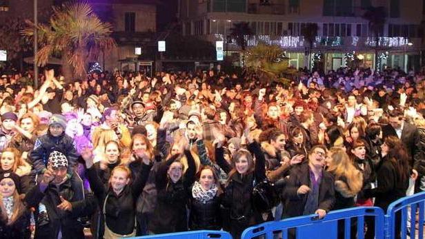 Capodanno in piazza con un tris di dj