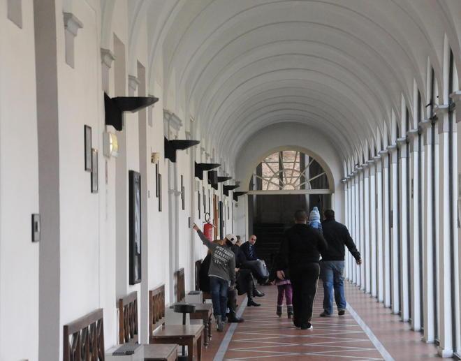 Patteggiano tre anni dopo il furto dalla pediatra 