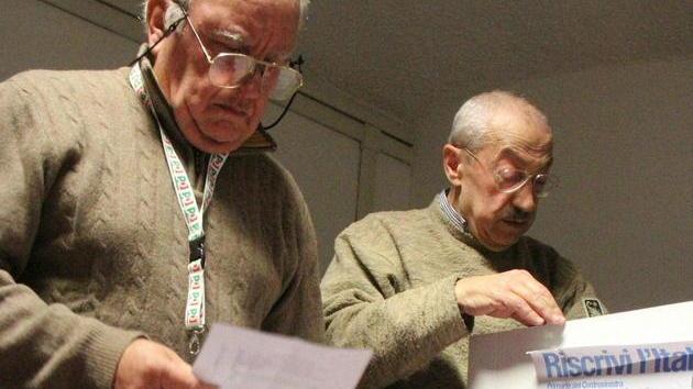 Caccia al candidato in extremis