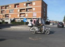 Tremendo incidente con il motorino, ragazzo di 17 anni in coma 
