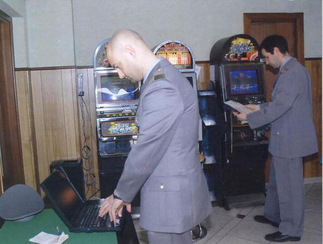 No ai ragazzini nelle sale gioco, controlli della Finanza 