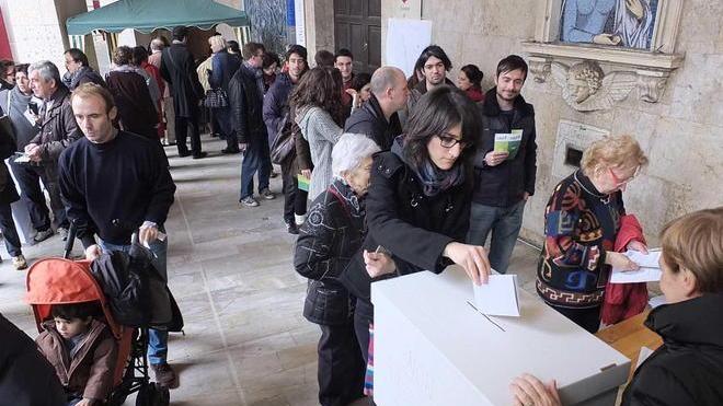 Sette candidati per le primarie dei parlamentari Pd