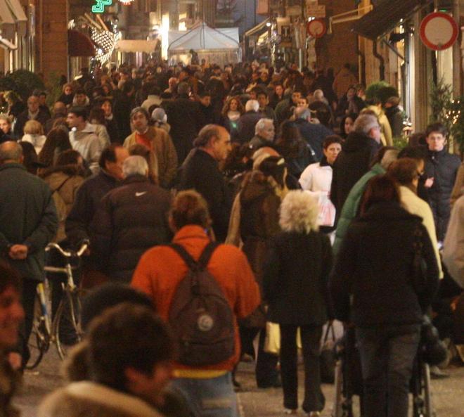 Solo 130 euro da spendere per i consumi natalizi 
