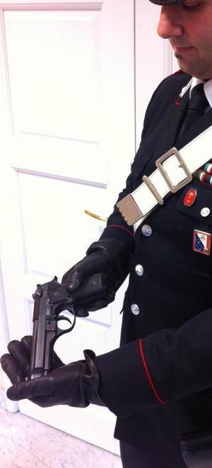 Pistola alla tempia violentava prostitute fingendosi poliziotto 