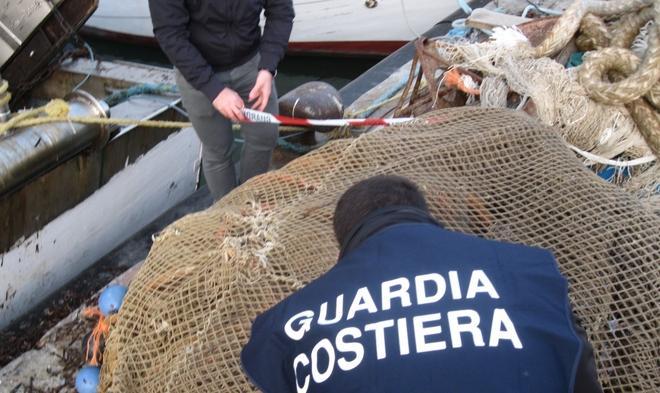 Capitaneria sequestra 500 chili di pescato