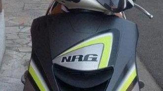 Disperata dopo il furto: «Ridatemi il mio motorino»