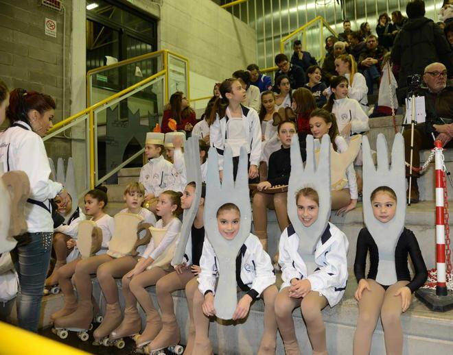 Paralizzato per la Sla non vuol perdersi lo show delle figlie 