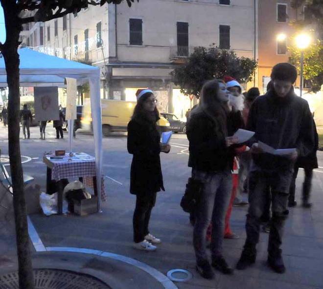 «Butta giù anche tu la succursale»: protesta dell’artistico 