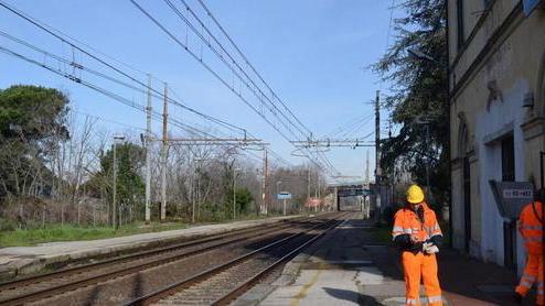 Operaio di 23 anni investito dal treno