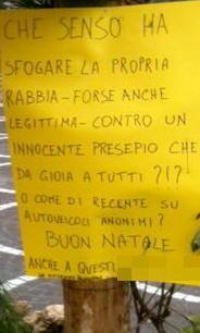 Vandalo ubriaco devasta il presepe alla stazione